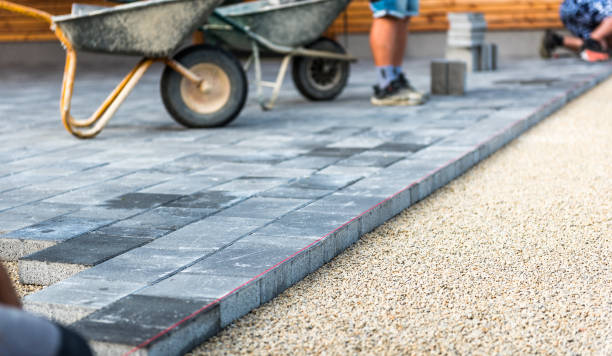 Best Concrete Sidewalk Installation  in Niagara, WI